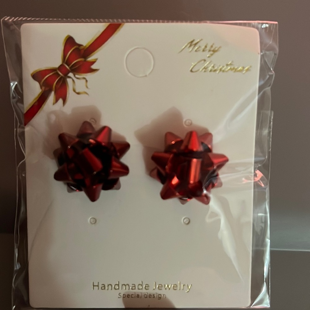 ❌SOLD❌BRAND NEW HOLIDAY EARRINGS